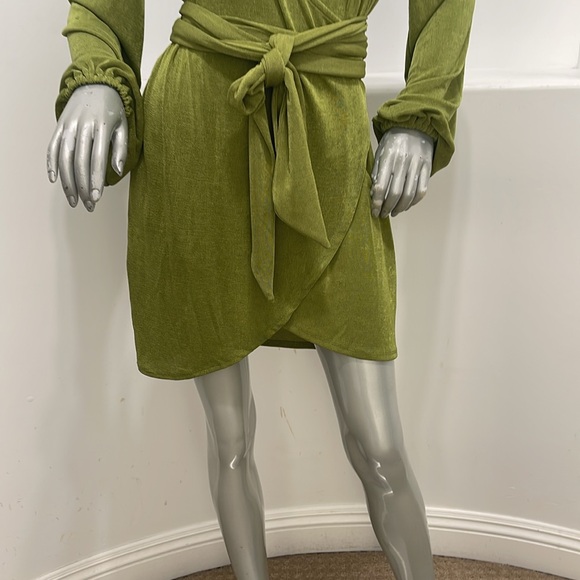 Princess Polly Long Sleeve  Green Party Time Mini Jersey Dress Size Various - Picture 9 of 12